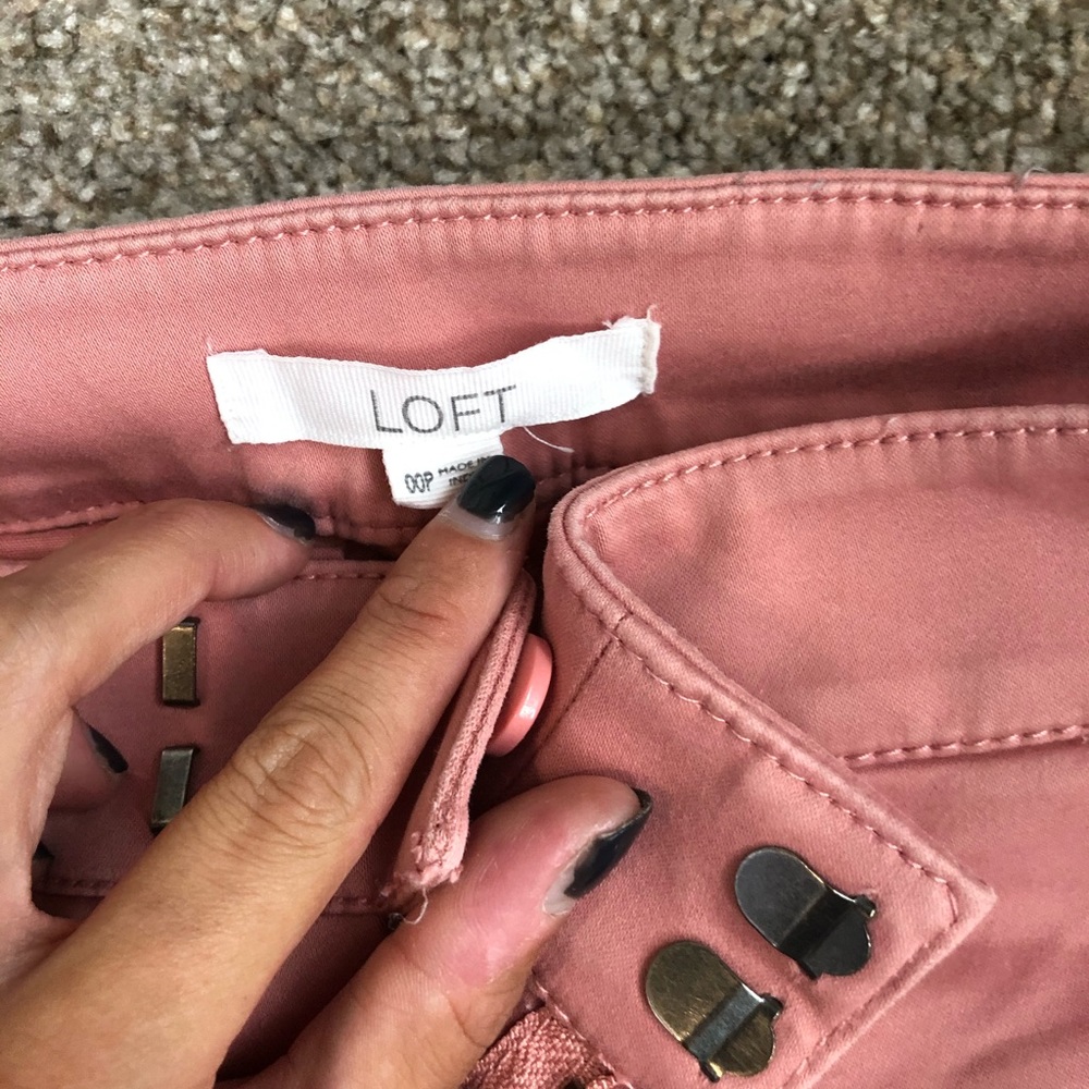 Pink Loft Capris - Picture 3 of 4